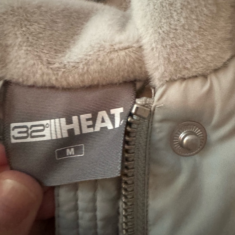32 Degrees Light Gray Puffer Jacket with Hood - Picture 5 of 8